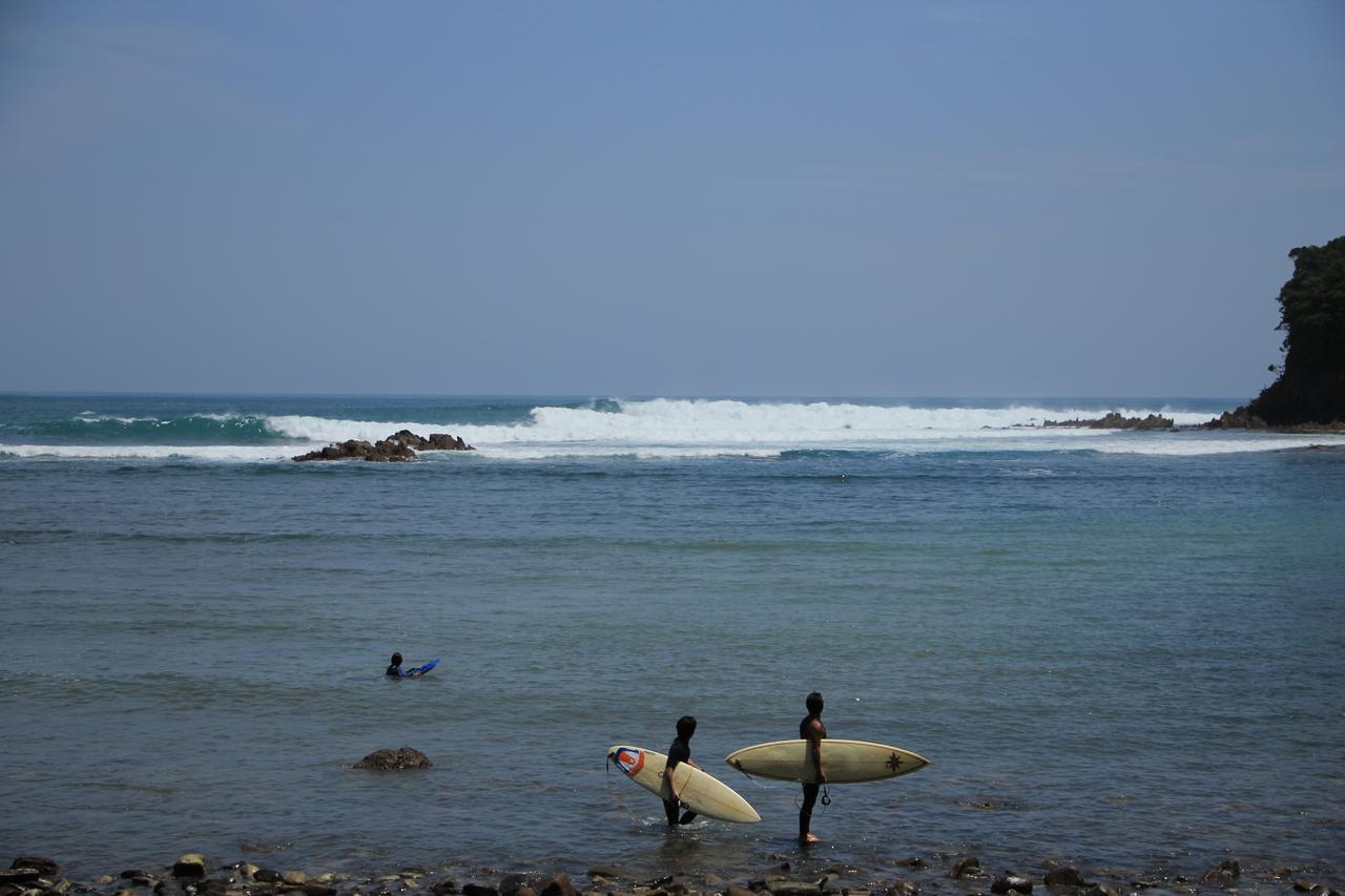 Pavilionsurf&Lodge Shishikui Exterior foto